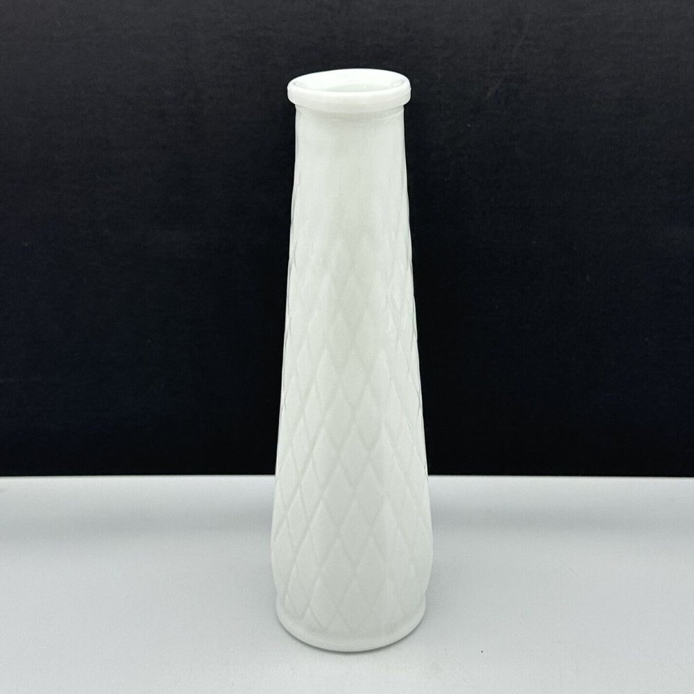 Vintage E O Brody Cleveland 8‎ Panel Milk Glass Vase M-147 Quilted Diamonds 9"